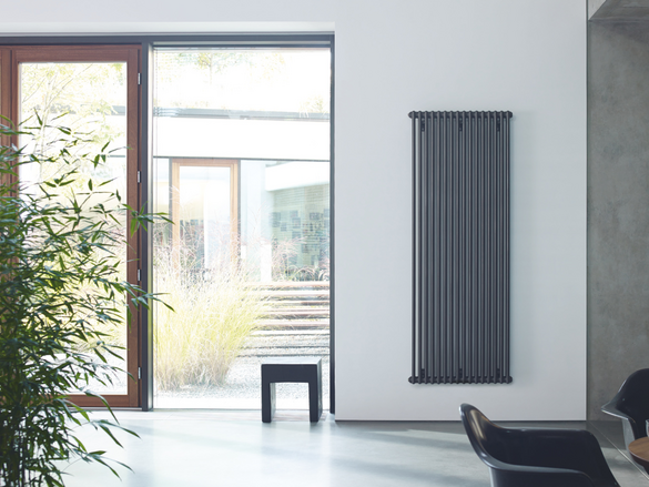 Reference Zehnder Charleston Decorative radiator Front view