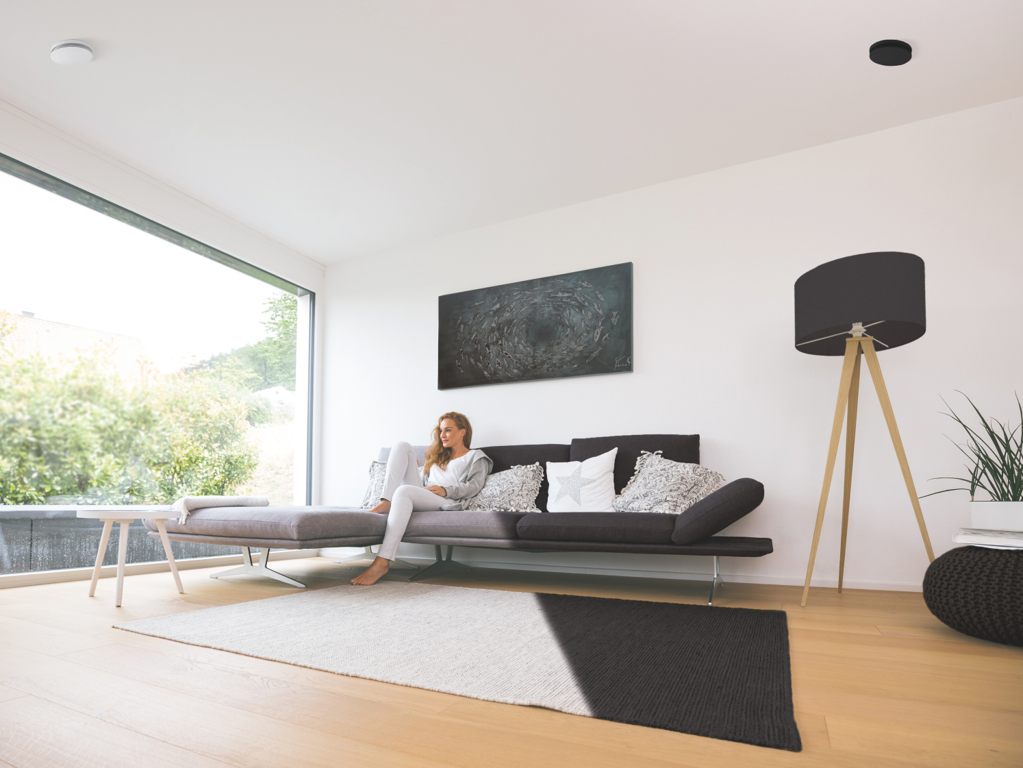 Rendering Zehnder ComfoValve Luna E125 Comfortable indoor ventilation Angled view