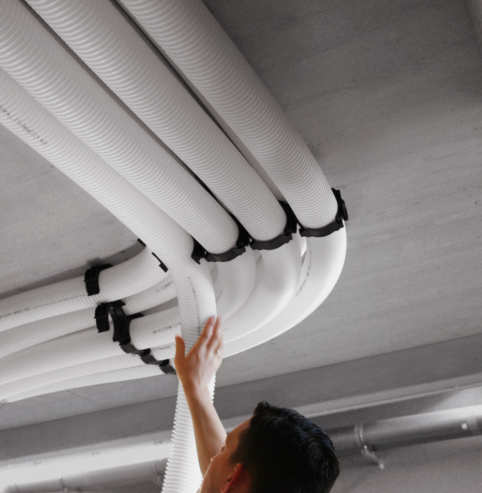 Photograph Zehnder ComfoFix Link CT Comfortable indoor ventilation Bottom view