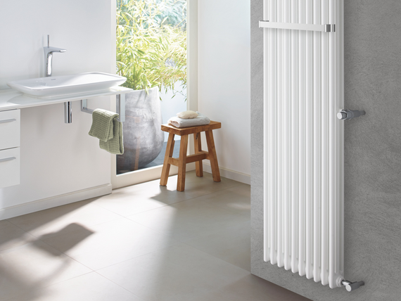 Rendering Zehnder Charleston Bar Decorative radiator Side view
