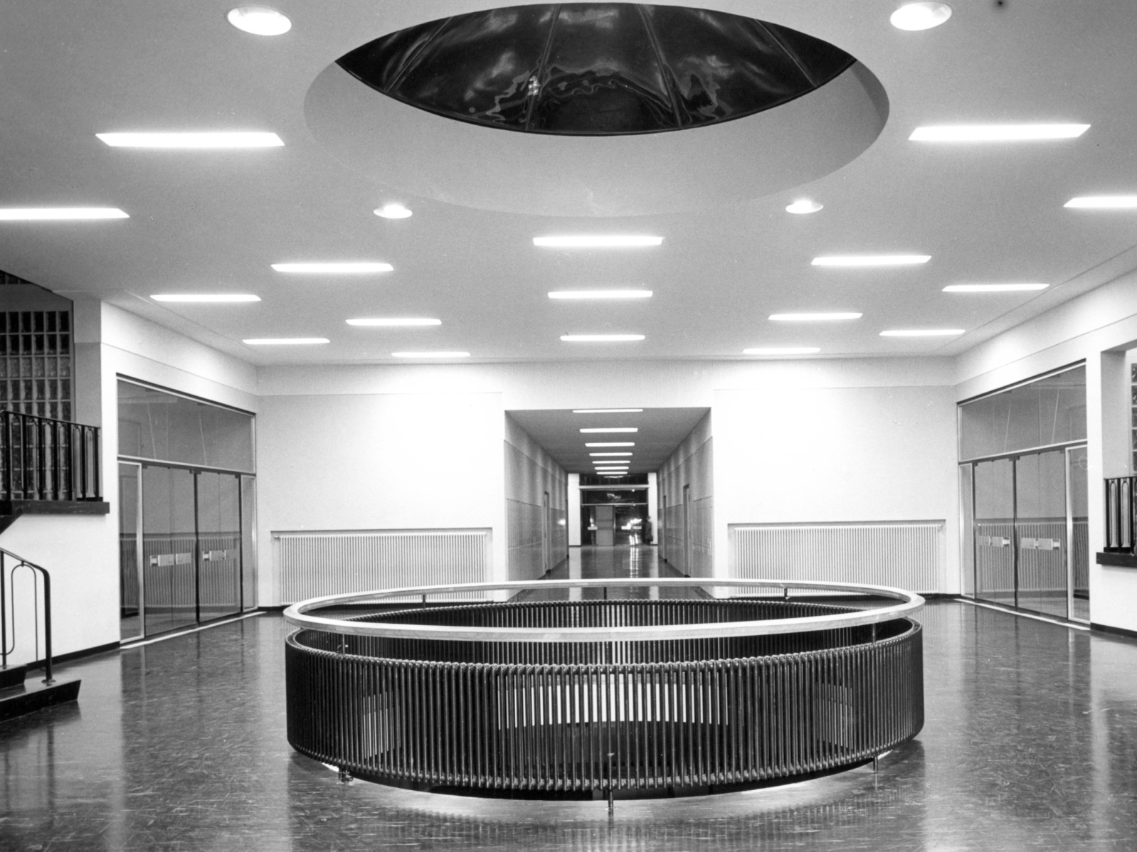 Zehnder_RAD_Charleston_radiator_oldbuilding Zehnder Charleston: 1967