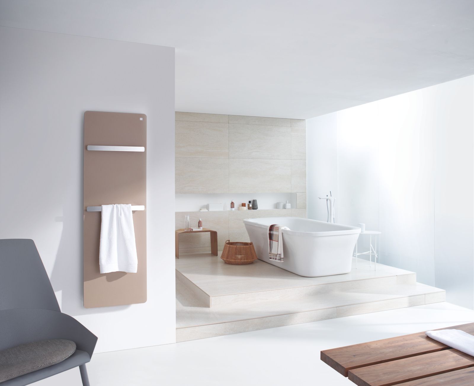 Rendering Zehnder Vitalo Bar Decorative radiator Front view