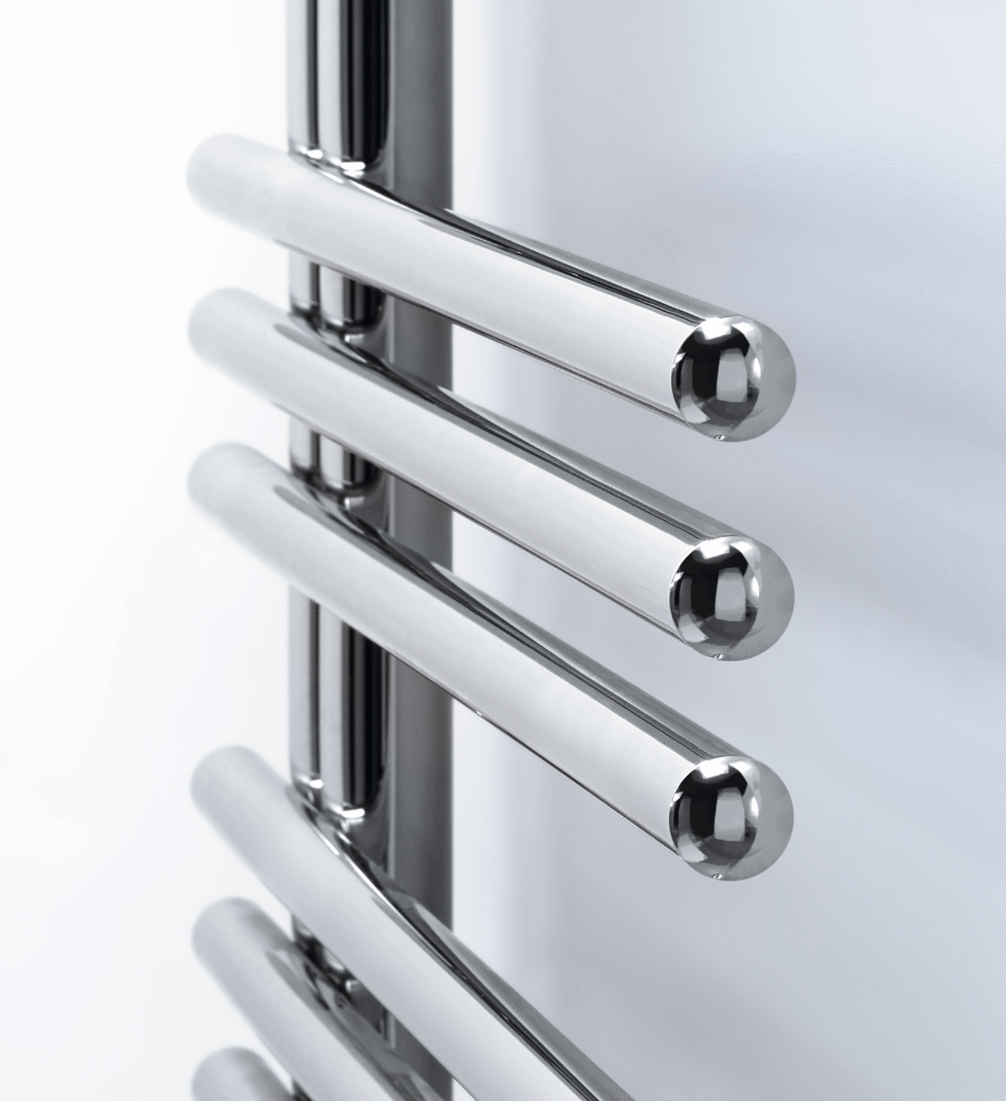 Rendering Zehnder Yucca Asym Decorative radiator Angled view