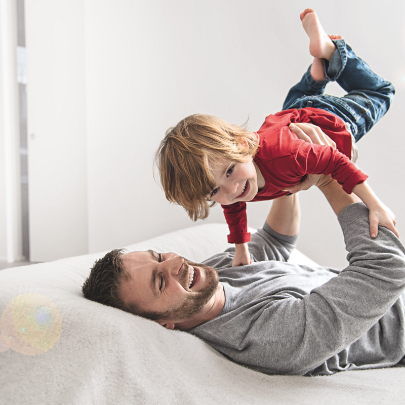 Always the best climate, Shooting 2016, men, father, child, son, bedroom, sleeping room, bed